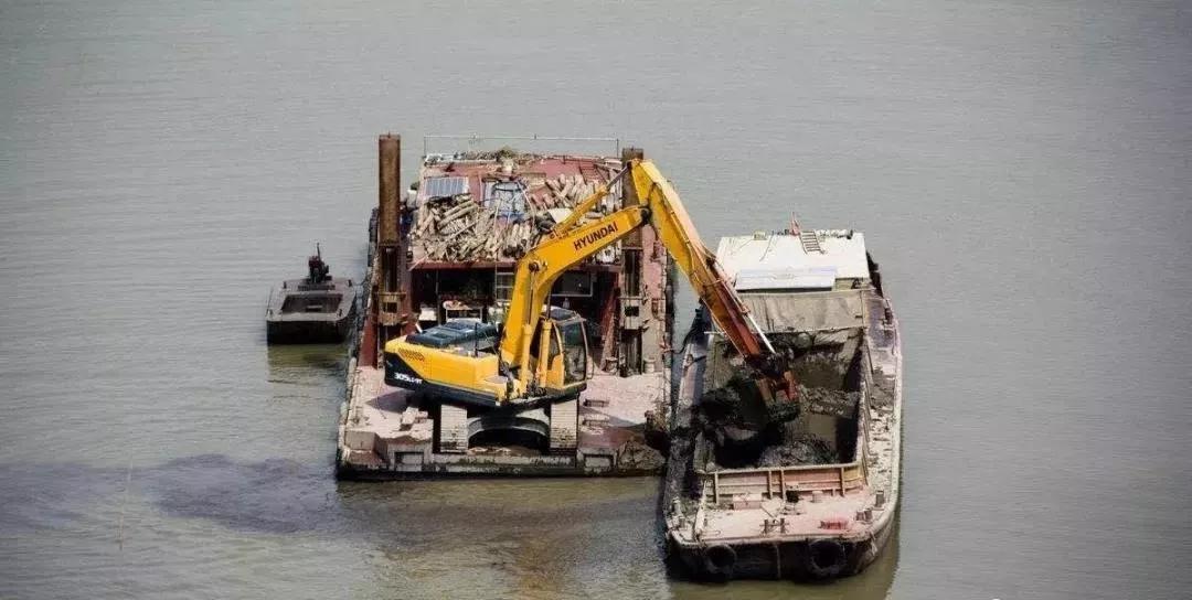 丝袜av
最早期的挖泥船